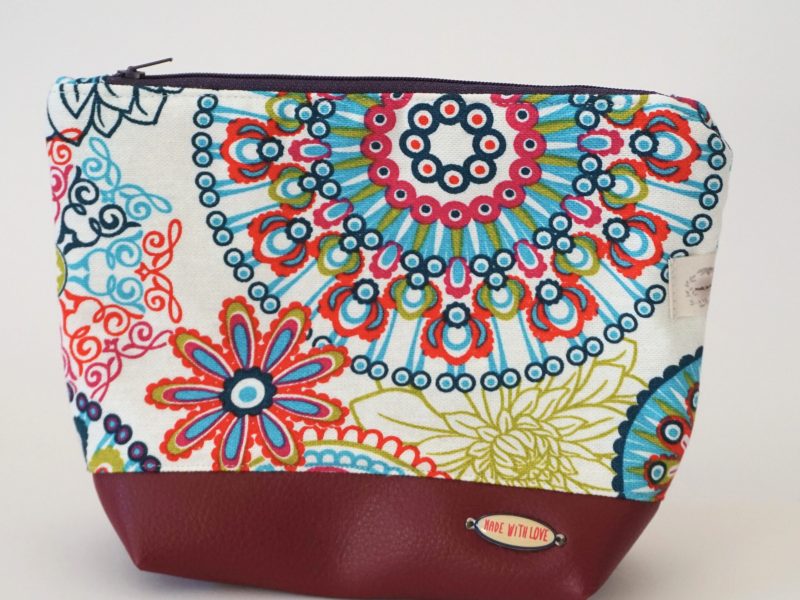 Kulturtasche / Kosmetiktasche aus Canva / Kunstleder