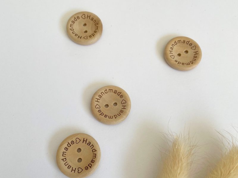 Holzknöpfe "Handmade"