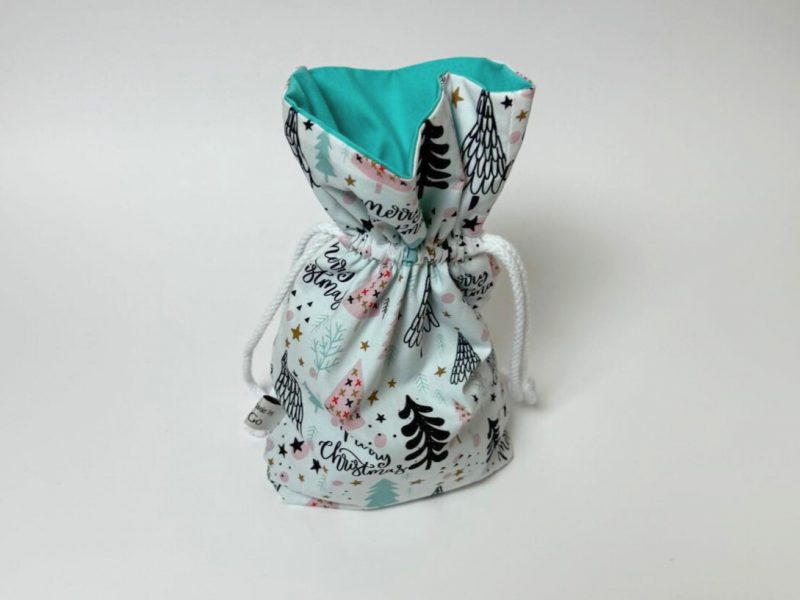 Dekoratives Weihnachtssäckchen